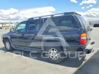 2003 Chevrolet Suburan фото