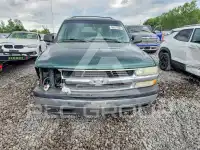 2003 Chevrolet Suburan photo