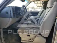 2003 Chevrolet Suburan photo