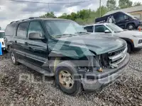 2003 Chevrolet Suburan photo