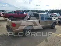 2003 Chevrolet S10 photo