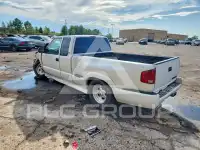 2003 Chevrolet S10 photo