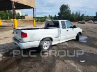 2003 Chevrolet S10 photo