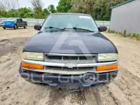2003 Chevrolet S10 photo