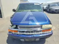 2003 Chevrolet S10 photo