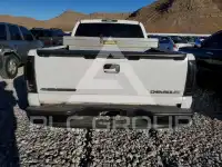2003 Chevrolet Silverado photo