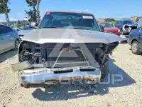 2003 Chevrolet Silverado photo