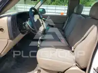 2003 Chevrolet Silverado photo