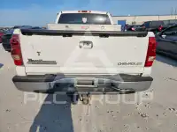2003 Chevrolet Silverado photo