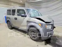2003 Honda ELEMENT photo