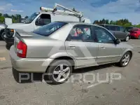 2003 Mazda Protege photo