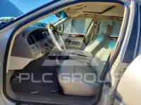 2003 Lincoln Town фото