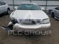 2003 Lincoln Town фото
