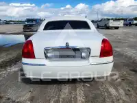 2003 Lincoln Town фото