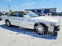 2003 Lincoln Town фото