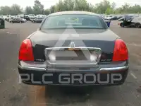 2003 Lincoln Town фото