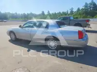 2003 Lincoln Town фото