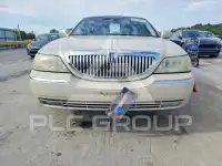 2003 Lincoln Town фото