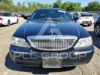 2003 Lincoln Town фото