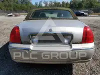 2003 Lincoln Town фото