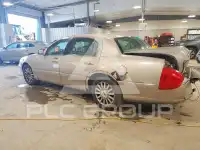 2003 Lincoln Town фото