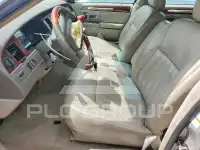 2003 Lincoln Town photo