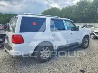 2003 Lincoln NAVIGATOR photo