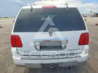 2003 Lincoln NAVIGATOR photo