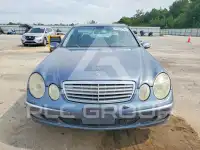 2003 Mercedes Benz E-Class photo