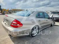 2003 Mercedes Benz E-Class photo