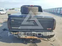 2003 GMC Sierra photo