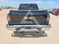 2003 GMC Sierra photo
