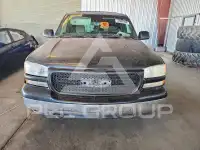 2003 GMC YUKON photo