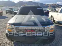 2003 GMC YUKON photo