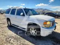2003 GMC YUKON фото