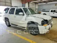 2003 GMC YUKON фото