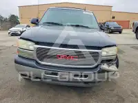 2003 GMC YUKON photo