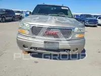 2003 GMC YUKON фото
