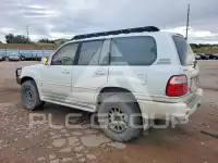 2003 Lexus LX470 photo