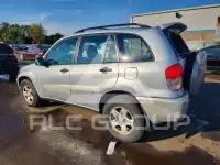 2003 Toyota RAV4 photo