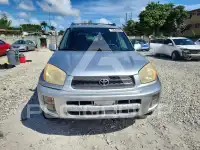 2003 Toyota RAV4 фото