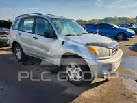 2003 Toyota RAV4 photo