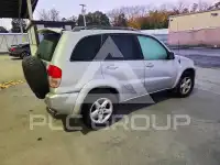 2003 Toyota RAV4 photo