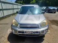 2003 Toyota RAV4 photo