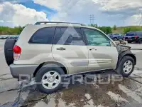 2003 Toyota RAV4 фото