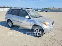 2003 Toyota RAV4 фото