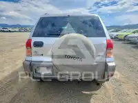 2003 Toyota RAV4 photo