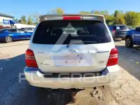 2003 Toyota Highlander photo