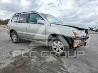 2003 Toyota Highlander photo