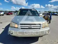 2003 Toyota Highlander фото